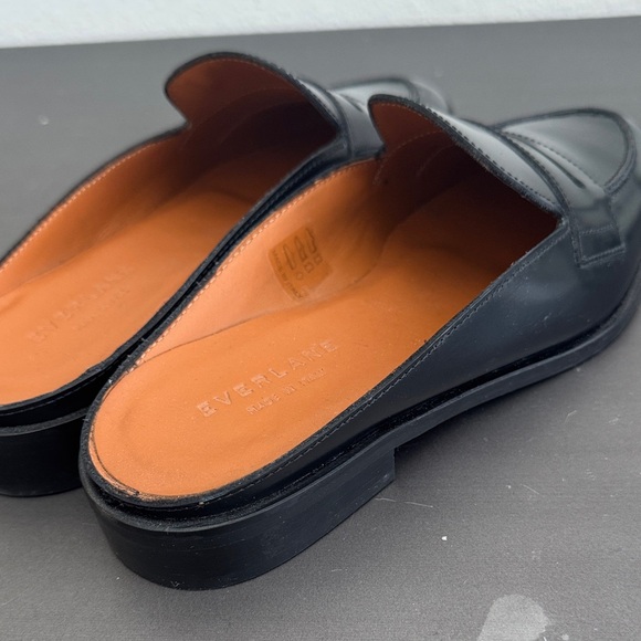 Everlane Women’s Classic Black Slip-On Loafers - Picture 5 of 5